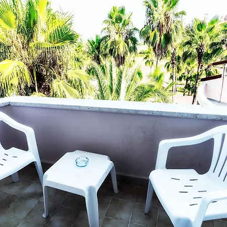 Hotel Nergos Garden
