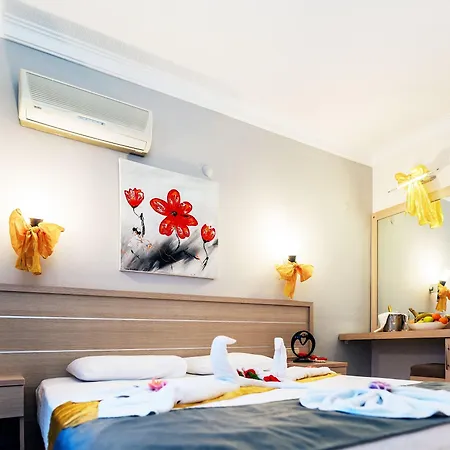 Hotel Nergos Garden 4*